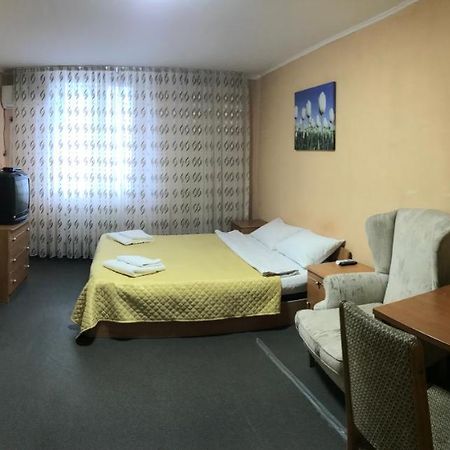 Мини Отель «Positive” Kiev Buitenkant foto