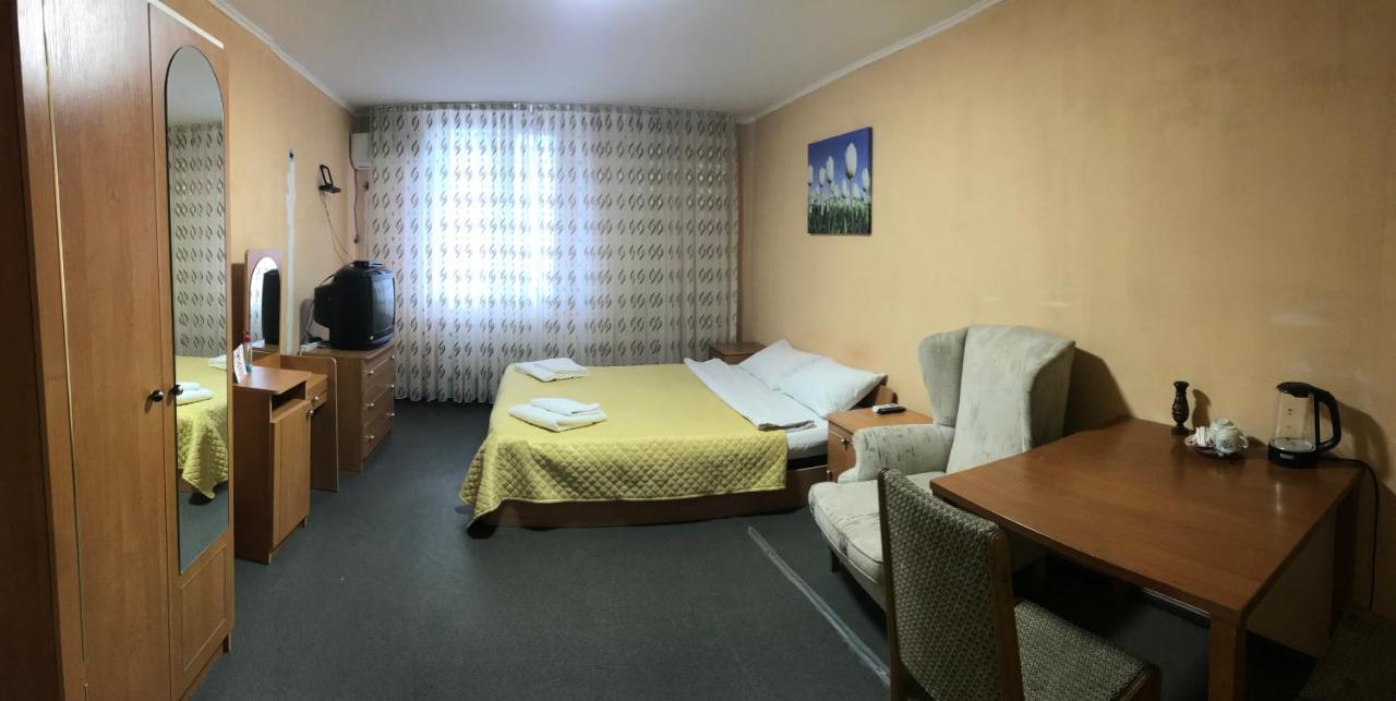 Мини Отель «Positive” Kiev Buitenkant foto